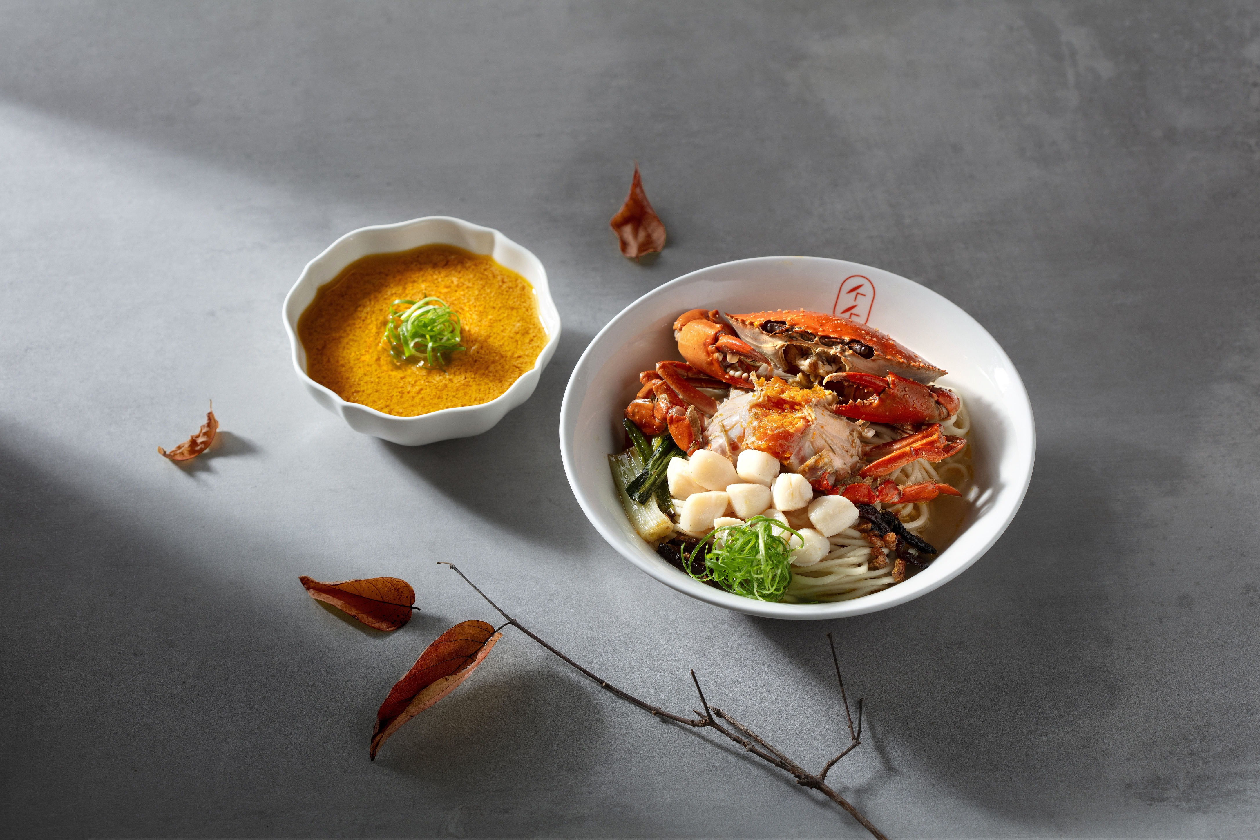 螃蟹季最後一波！墨竹亭整隻紅蟳煨麵霸氣登場🦀🦀🦀